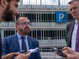 Health and Transport Ministers Visit the SAMU 94 Heliport - Creteil