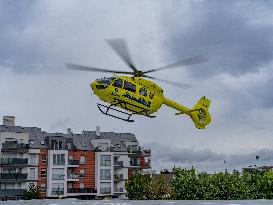 Health and Transport Ministers Visit the SAMU 94 Heliport - Creteil