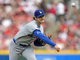 Baseball: Dodgers vs. Reds