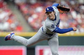 Baseball: Dodgers vs. Reds