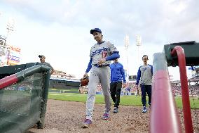 Baseball: Dodgers vs. Reds