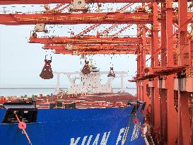 2025 H1 Port Cargo Throughput Increases