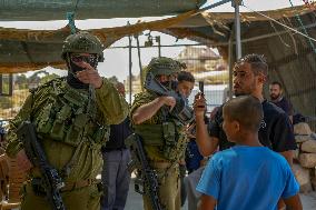 Tension Rises As Soldiers Disrupt Funeral - Palestine