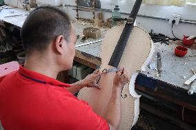 Violin Family Manufacturing - China