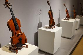 Violin Family Manufacturing - China