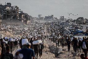 Humanitarian Aid at The Zikim Border Crossing in Gaza