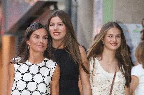 Queen Letizia and Her Daughters at The Cinema - Palma
