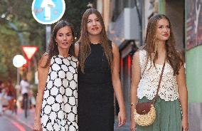 Queen Letizia and Her Daughters at The Cinema - Palma