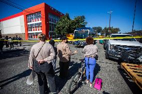 LA Mayor Oversees Homeless Camp Sweep - Los Angeles