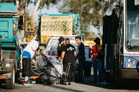 LA Mayor Oversees Homeless Camp Sweep - Los Angeles
