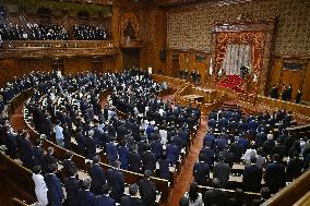 Extraordinary Diet session opens in Japan