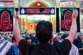 Pilgrims Gather for Sacred Friday - Iraq