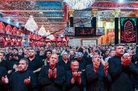 Pilgrims Gather for Sacred Friday - Iraq