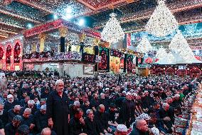 Pilgrims Gather for Sacred Friday - Iraq