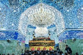 Pilgrims Gather for Sacred Friday - Iraq