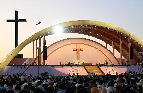 Pope Leo XIV Attends Jubilee of Youth Prayer Vigil - Vatican