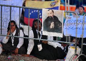 Pope Leo XIV Attends Jubilee of Youth Prayer Vigil - Vatican
