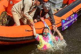 Activists Disrupt Booking Boat at Pride - Amsterdam