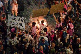 Hostage Families Demand Ceasefire and Deal - Tel Aviv