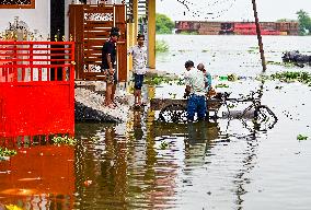 Monsoon Floods Force Evacuations in Prayagraj - India