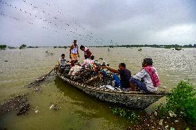Monsoon Floods Force Evacuations in Prayagraj - India