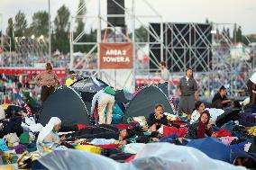 Morning Atmosphere At Last Holy Mass For Youth Jubilee - Rome