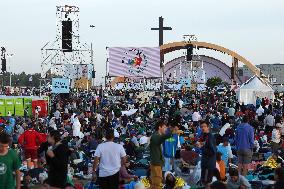 Morning Atmosphere At Last Holy Mass For Youth Jubilee - Rome