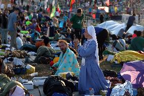 Morning Atmosphere At Last Holy Mass For Youth Jubilee - Rome