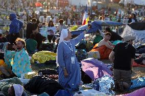 Morning Atmosphere At Last Holy Mass For Youth Jubilee - Rome