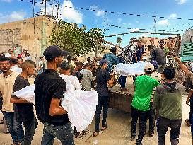 Mourners Grieve Gaza Aid and Shelter Victims - Rafah