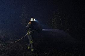 Fire in Ponteceso (A Coruna) forces residents of Balarés to evacuate and several roads to be cut off