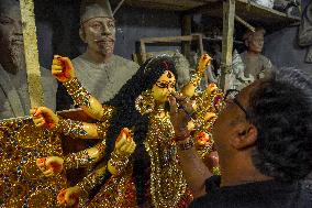 Fiber Durga going to France from India - Kolkata