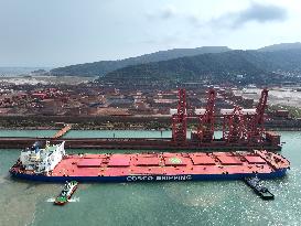 400000 Ton Iron Ore Ship