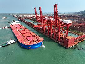 400000 Ton Iron Ore Ship