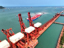 400000 Ton Iron Ore Ship
