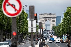 Illustration - Arc de Triomphe in Paris - Paris