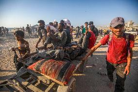 Chaos and Desperation at Gaza Aid Point - Palestine