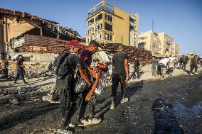 Chaos and Desperation at Gaza Aid Point - Palestine