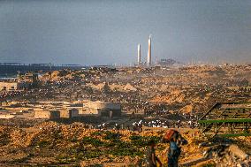 Chaos and Desperation at Gaza Aid Point - Palestine