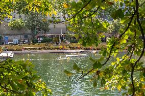 People are Swimming in the Seine - Paris