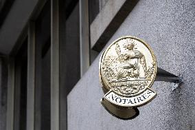 Illustration - Notaires Logo - Paris