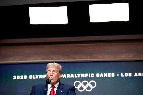 Donald Trump signs the Olympic Executive Order - Washington