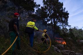 Ponteceso Fire Forces Corme Aldea Evacuations - Spain
