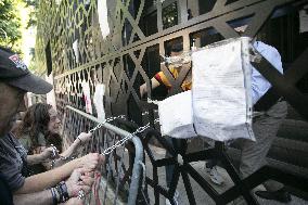 Protest for 'Free Palestine' at Egyptian Consulate - Milan