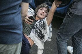 Protest for 'Free Palestine' at Egyptian Consulate - Milan