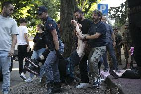 Protest for 'Free Palestine' at Egyptian Consulate - Milan