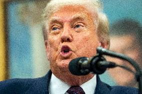 President Trump, Apple CEO Cook Announce Additional $100 Billion Investement in U.S.