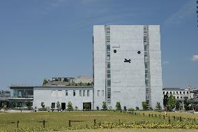 Exterior of Felissimo Headquarters