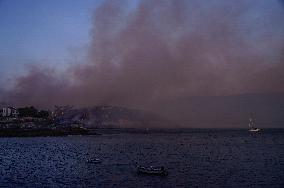 Ponteceso Fire Forces Evacuations in Corme Aldea - Spain