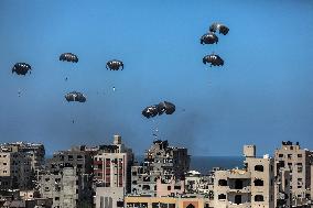 Gaza City Aid Efforts - Gaza